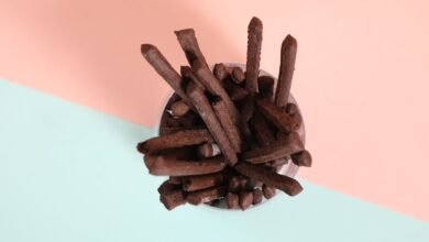 صورة توضيحية - مخبز Belicious Bakes يقدم Healthy Chocolate Sticks