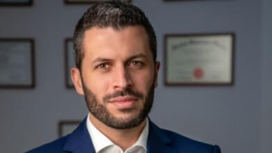 صورة توضيحية - جورج زيادة يتطرق الى عملية تجميل الذقن باستخدام الفيلر