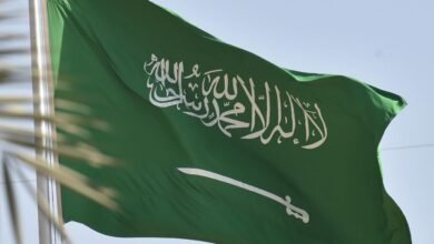 القبض على وافد هدد فتاة وأساء للذات الإلهية