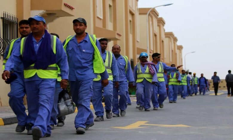 مسؤول قطري ينفي إجلاء عمال من مساكنهم بسبب المونديال