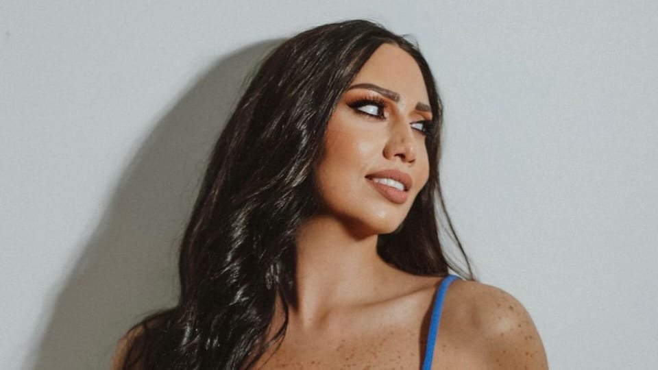 صورة مميزة: الفنانة كريستيل الملاح تستعد لإطلاق أغنية جديدة