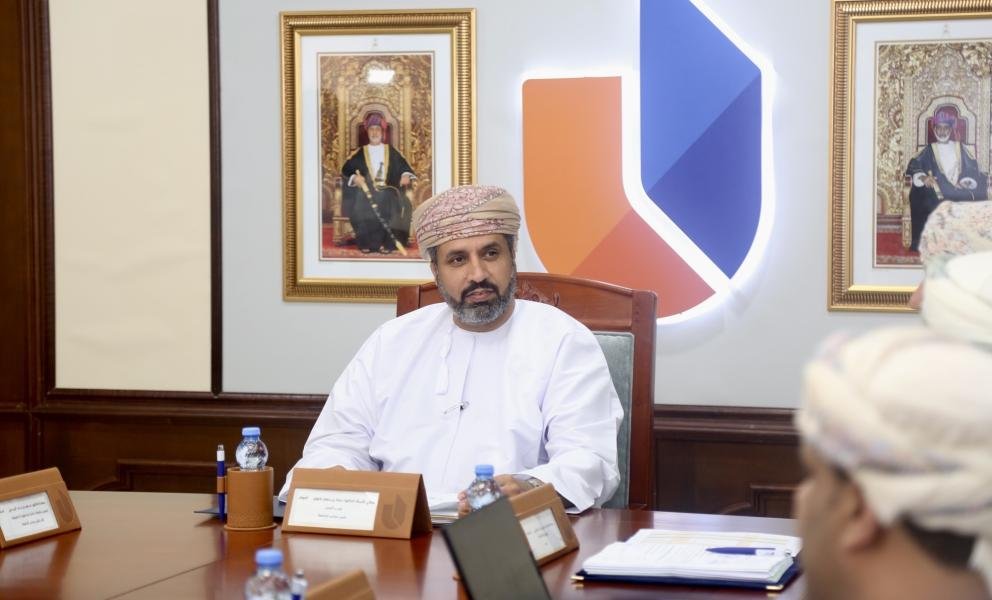 عُمان توفر 35 ألف وظيفة في 2022.. وتدشن تطبيقاً للعاطلين