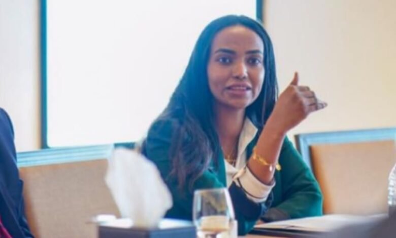 سيدة الأعمال آسيا ابراهيم/ Asia Ibrahim الإستثمار في مجالات متعددة يقلل من الخسائر