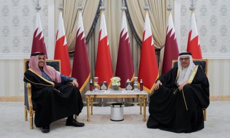 قطر والبحرين تناقشان آليات لإنهاء الملفات العالقة