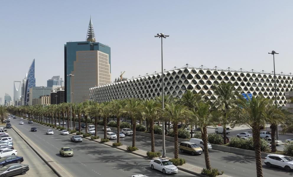 ارتفاع أصول الصندوق السيادي السعودي إلى 727 مليار دولار