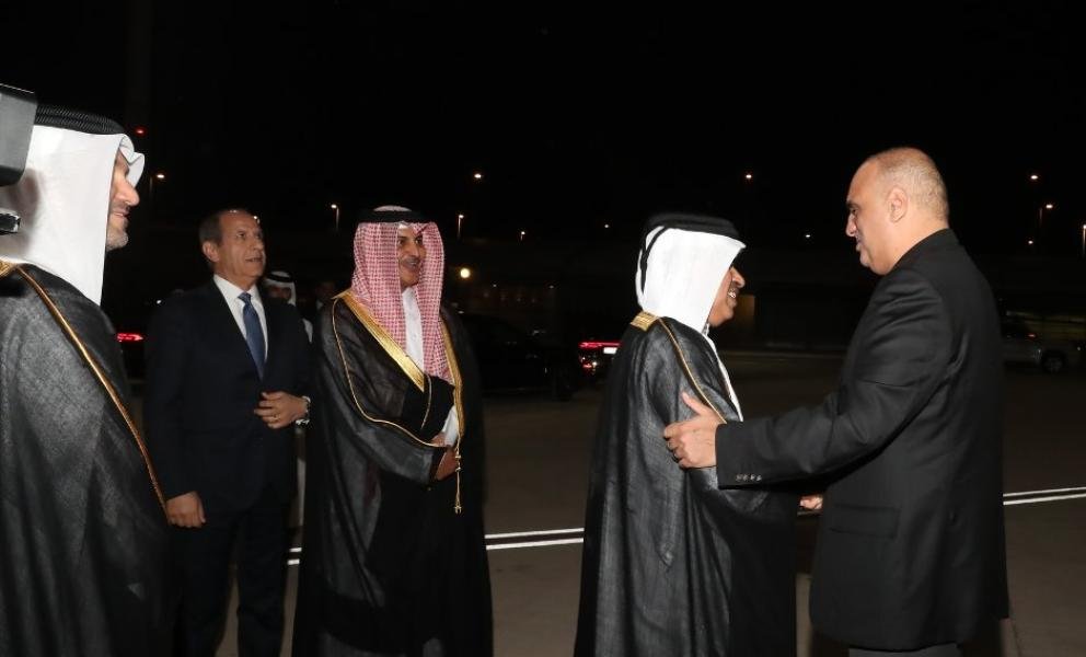 رئيس الوزراء الأردني يصل الدوحة في زيارة عمل