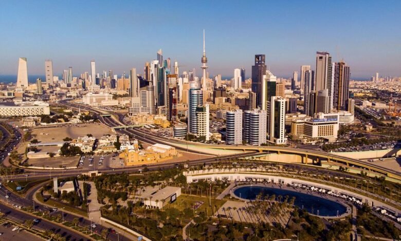 الكويت تُبعد 9 آلاف وافد في الربع الأول من 2023