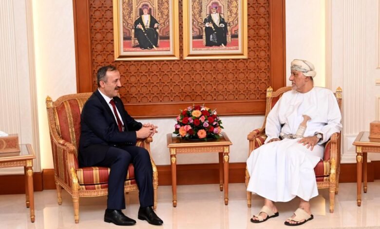 عُمان وتركيا تبحثان تعزيز العلاقات الثنائية