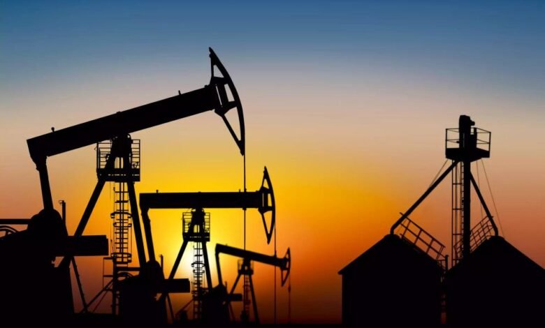 أسعار النفط ترتفع بعد تعهد السعودية خفض إنتاجها