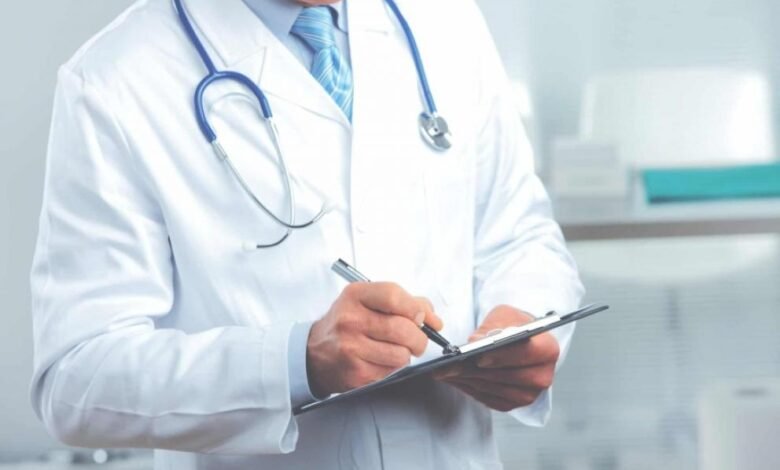 وقف ابتعاث الكويتيين لتخصصات طبية في مصر والأردن