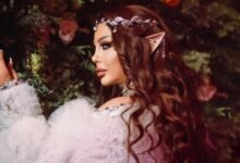 رولا يموت تكشف لوكات كليب ROLA POP منها «Queen» و«Fairy Tale»
