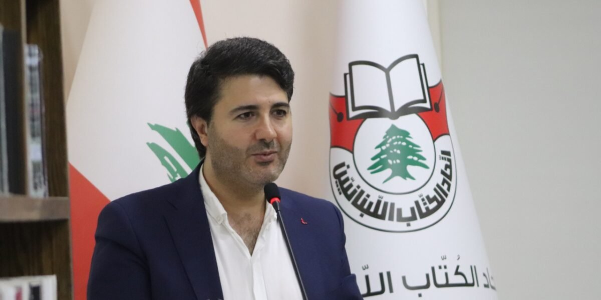 أنطوان يزبك لن ينقطع الوتر لأحمد دهيني رواية خارقة تجمع بين الفلسفة والحب والمافيا