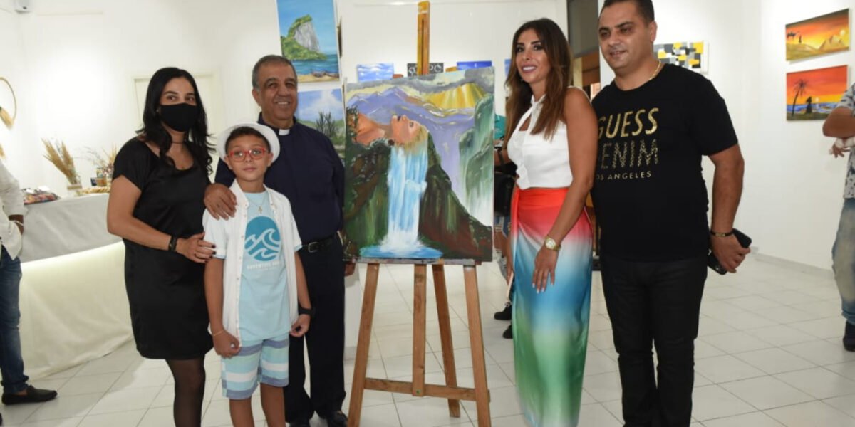 الطفل المبدع الرسام جون جاسوس يعرض لوحاته للمرة الاولى ويُذهل الحضور !