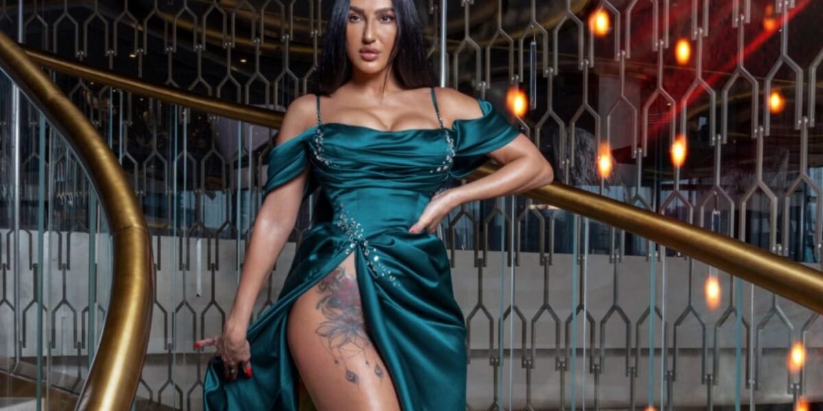 جلسة تصوير جديدة للمؤثرة اللبنانية Carol Atieh