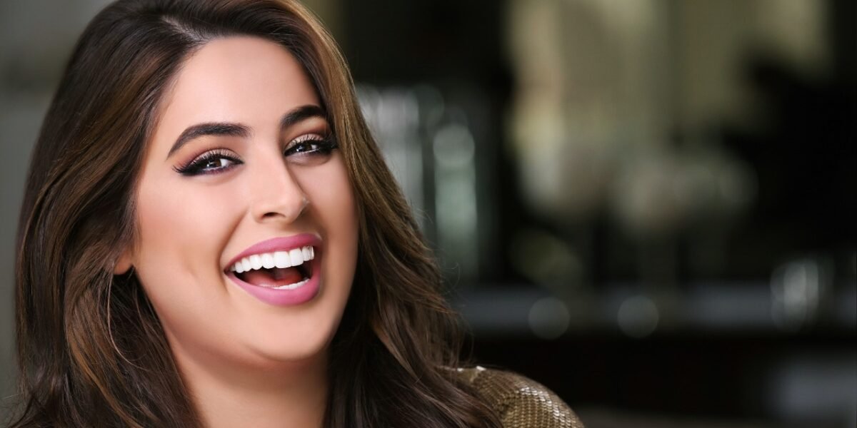 ما سر الابتسامة الأرنبية التي اعادت تعريف مفاهيم الجمال