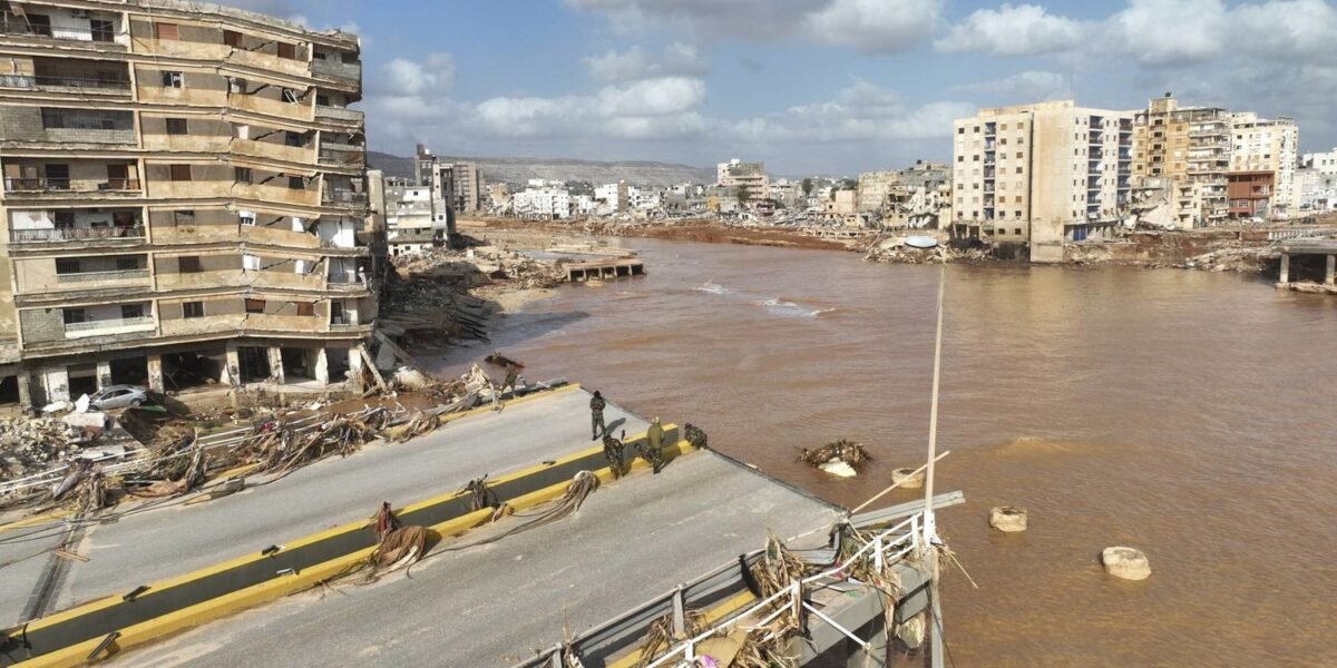صورة مميزة: 5300 قتيل في ليبيا جراء إعصار دانيال ومناشدات لتوفير المساعدات