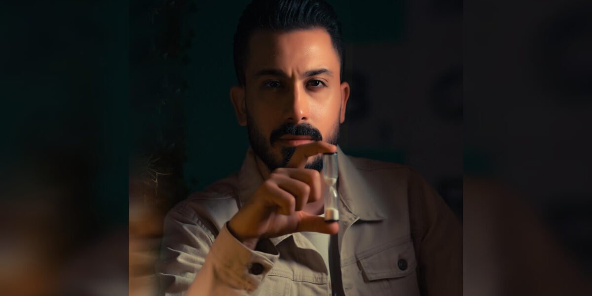 صورة مميزة: أحمد العقاد يطلق أغنيته الجديدة قصة وقت