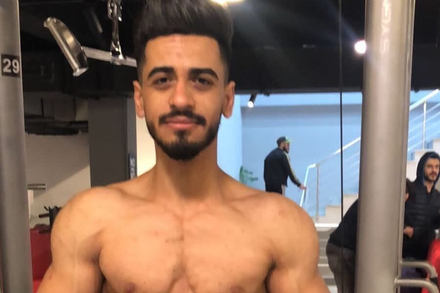 احمد الراوي بطل كمال الاجسام يستحق الثناء