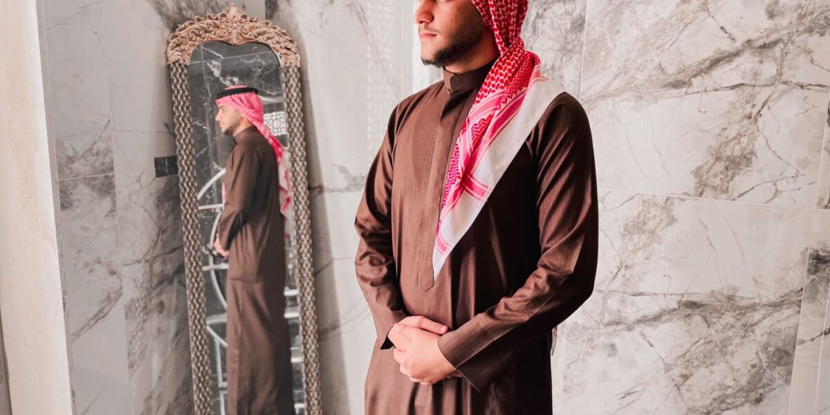الاعلامي عيسى علي عايد يتوجه بالتهاني بمناسبة عيد الفطر السعيد ومفاجأة قريباً