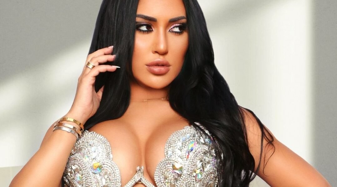الراقصة راشيل مدلج الى الأضواء في ليلة رأس السنة - صورة مميزة صورة مميزة: الراقصة راشيل مدلج الى الأضواء في ليلة رأس السنة