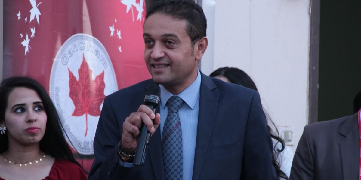 صورة مميزة: المنتج احمد ايوب وفؤش في بيروت لاحياء ليالي عيد الحب ولامضاء عقود فنية