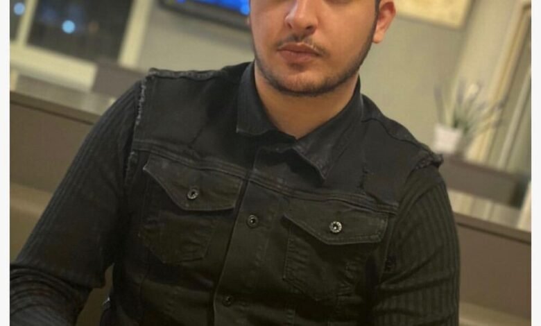 بــ الإصرار والجمال تميز هو ساهر منذر إحفظوا هذا الإسم