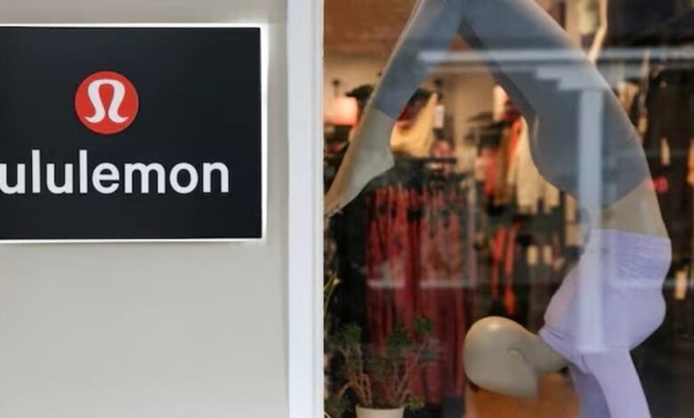 تراجع حاد لسهم Lululemon بعد ثالث إلغاء لمنتجات لا تلبي معايير الأداء
