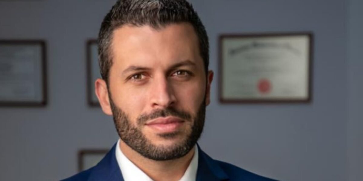 جورج زيادة يتطرق الى عملية تجميل الذقن باستخدام الفيلر