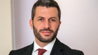 جورج زيادة يسلط الضوء على عملية شفط دهون الخد