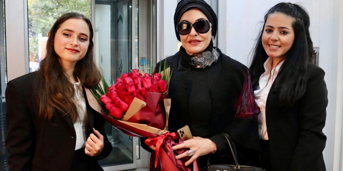 صورة مميزة: زياره الشيخه نوال آل صباح الى مقر شركه We earn FINANCE .. اليكم التفاصيل