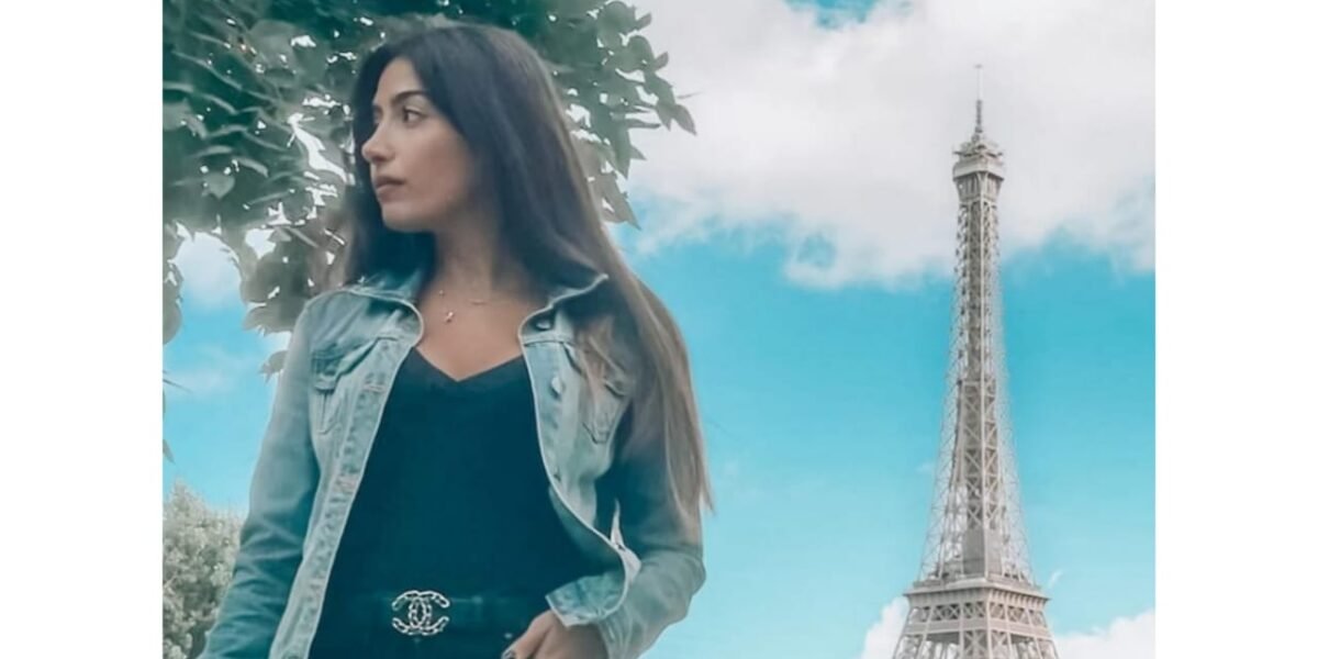 عارضة الازياء Elsa Boulos تخطف الأنظار من باريس