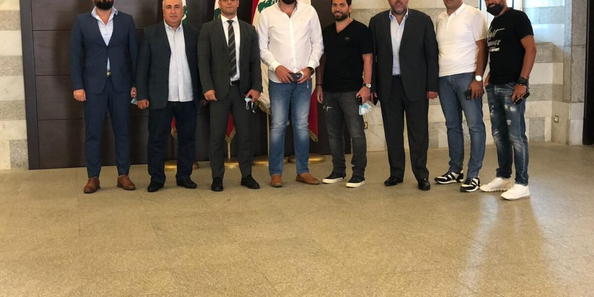 صورة مميزة: لجنة اصحاب الملاهي الليله ولجنة الكورونا والعمل على خطة لاعادة فتح القطاع