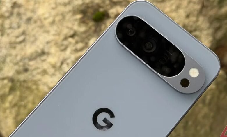 لقد قمت أخيرًا بإزالة تأثير التمويه المزعج هذا على هاتف Pixel 10 Pro