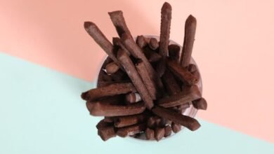 مخبز Belicious Bakes يقدم Healthy Chocolate Sticks