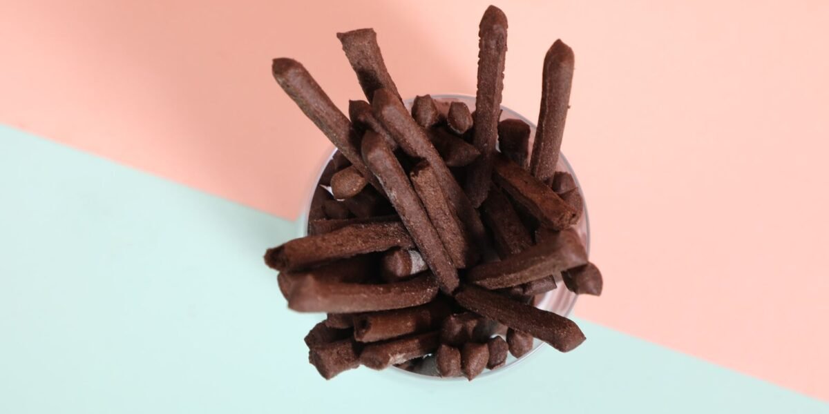 مخبز Belicious Bakes يقدم Healthy Chocolate Sticks
