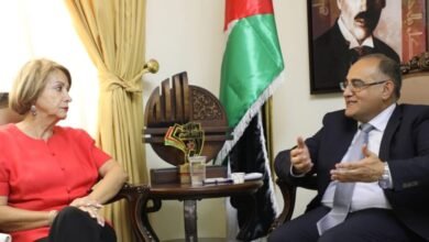 وزارة الثقافة وحساب الخير يدرسان تقديم دعم للمتضررين في قطاع الثقافة والفنون.