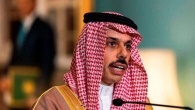 وزارة الخارجية السعودية ندين استمرار السويد منح متطرفين تراخيص لتدنيس نسخ من المصحف
